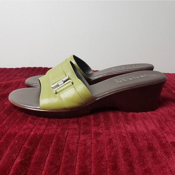 Aerology Slide Sandals  - Picture 2 of 7